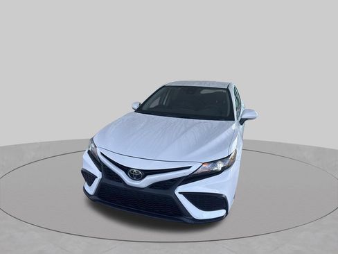 Used 2024 Toyota Camry SE FWD image 17