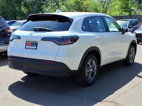 New 2026 Honda HR-V LX image 4
