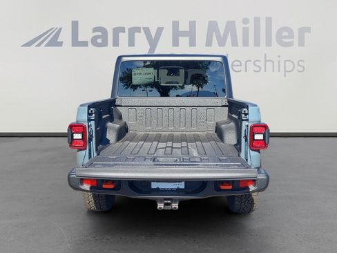 New 2025 Jeep Gladiator Mojave w/ Steel Bumper Group image 26