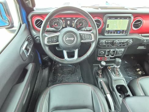 Used 2022 Jeep Wrangler Unlimited Rubicon w/ Cold Weather Group AWD/4WD image 8
