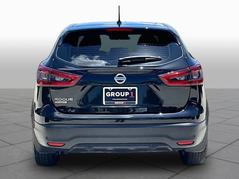 Used 2022 Nissan Rogue Sport S FWD image 5