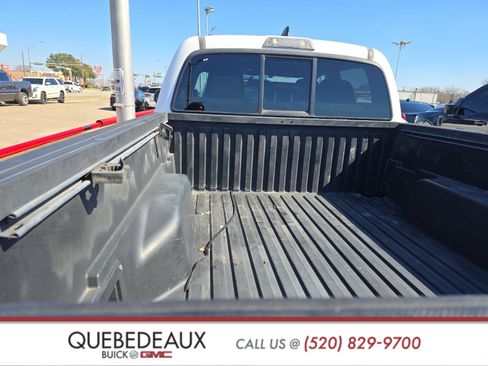 Used 2016 Toyota Tacoma TRD Off-Road w/ Towing Package image 22