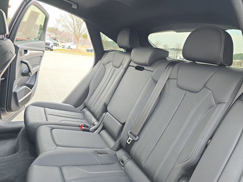 Used 2023 Audi Q5 2.0T Premium Plus w/ Premium Plus Package image 14