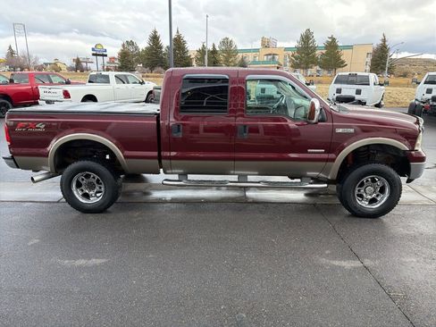 Used 2006 Ford F350 Lariat image 10
