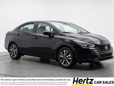 Used 2025 Nissan Versa SV image 1