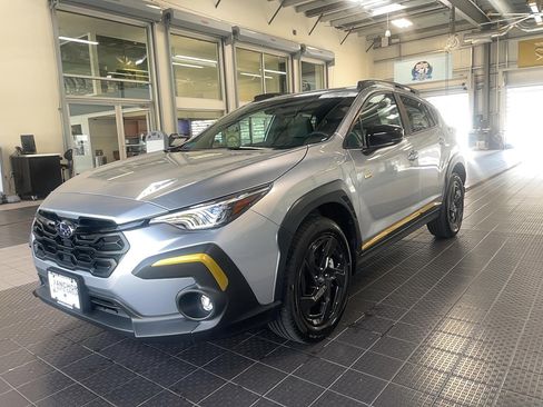 Used 2024 Subaru Crosstrek 2.5i Sport image 3