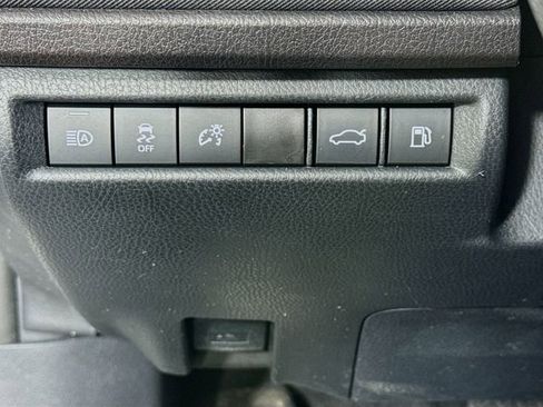 Used 2025 Toyota Camry LE FWD image 19