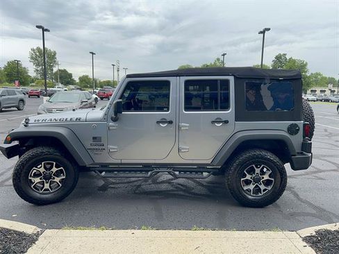 Used 2017 Jeep Wrangler Unlimited Sport w/ Quick Order Package 24S AWD/4WD image 4