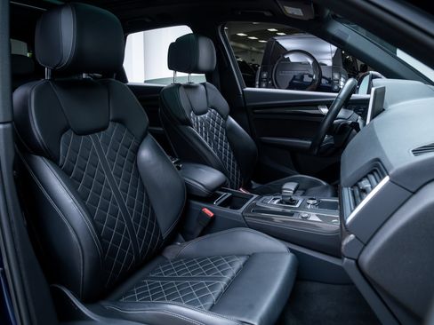 Used 2019 Audi SQ5 Premium Plus w/ Premium Plus Package AWD/4WD image 25