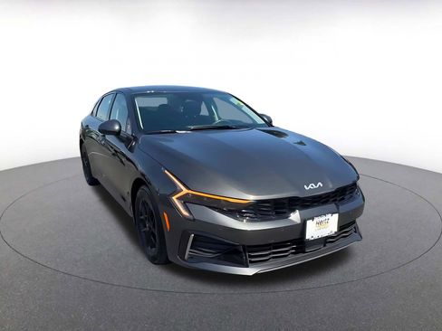 Used 2025 Kia K5 LXS image 3