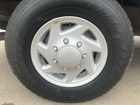 Used 2008 Ford E-350 and Econoline 350 Super Duty image 14