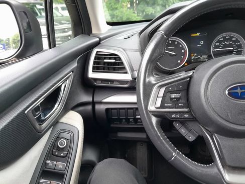 Used 2020 Subaru Forester Premium AWD/4WD image 17