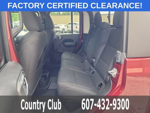 Used 2021 Jeep Gladiator Sport AWD/4WD image 24