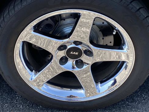 Used 2004 Ford Mustang Cobra RWD image 26