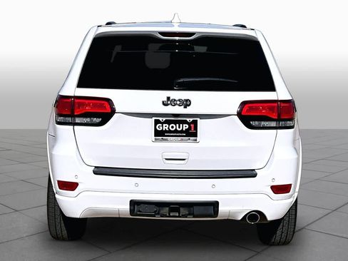 Used 2019 Jeep Grand Cherokee Altitude RWD image 5