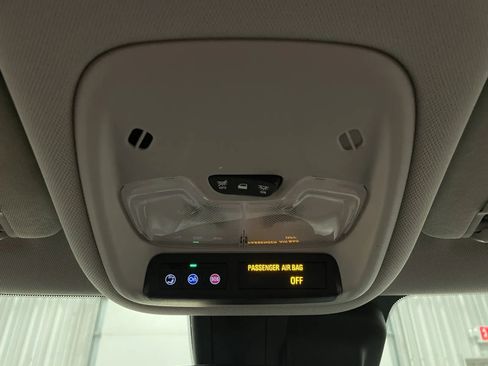 Used 2022 Chevrolet TrailBlazer LT w/ Driver Confidence Package image 34