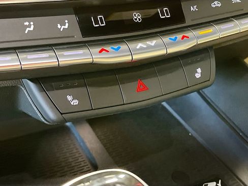 Used 2021 Cadillac CT5 Luxury w/ Sun And Sound Package AWD/4WD image 21
