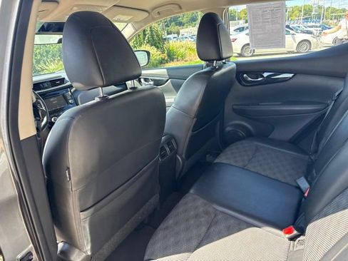 Used 2022 Nissan Rogue Sport SV w/ Technology Package AWD/4WD image 26