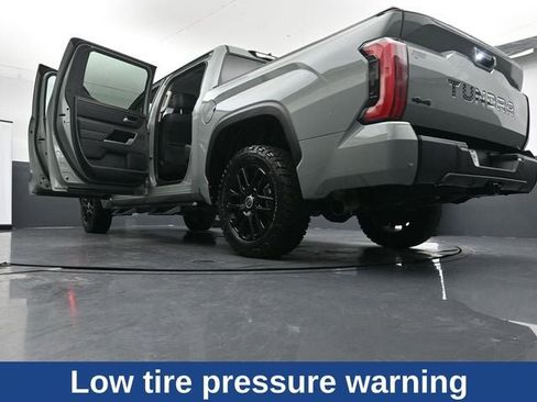 Used 2024 Toyota Tundra Limited image 35