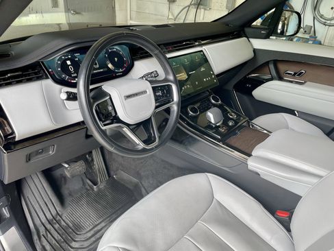 Used 2023 Land Rover Range Rover Sport SE AWD/4WD image 13