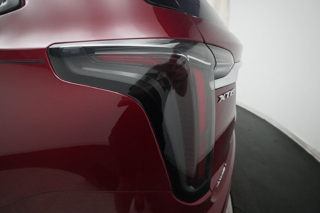 Used 2020 Cadillac XT6 Sport AWD/4WD image 32