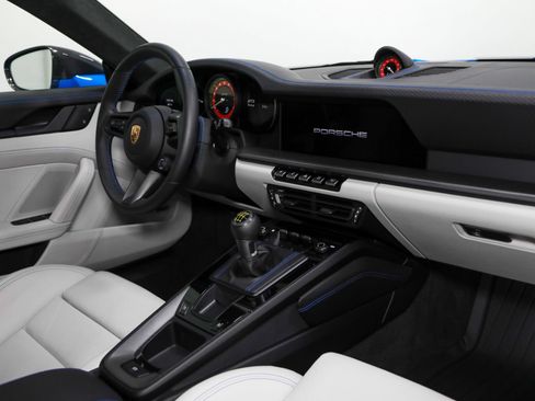Used 2022 Porsche 911 GT3 RWD image 33