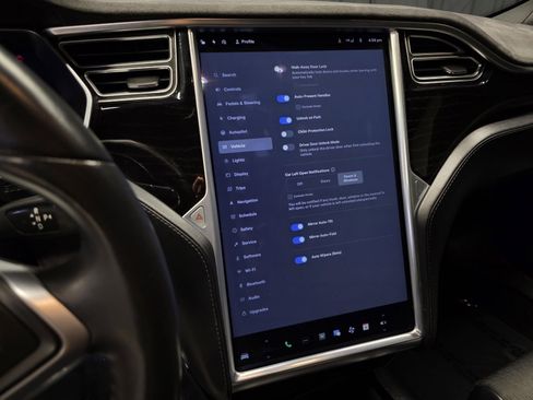 Used 2017 Tesla Model S 100D image 46