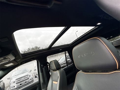 Used 2021 GMC Yukon AT4 w/ Technology Package image 24