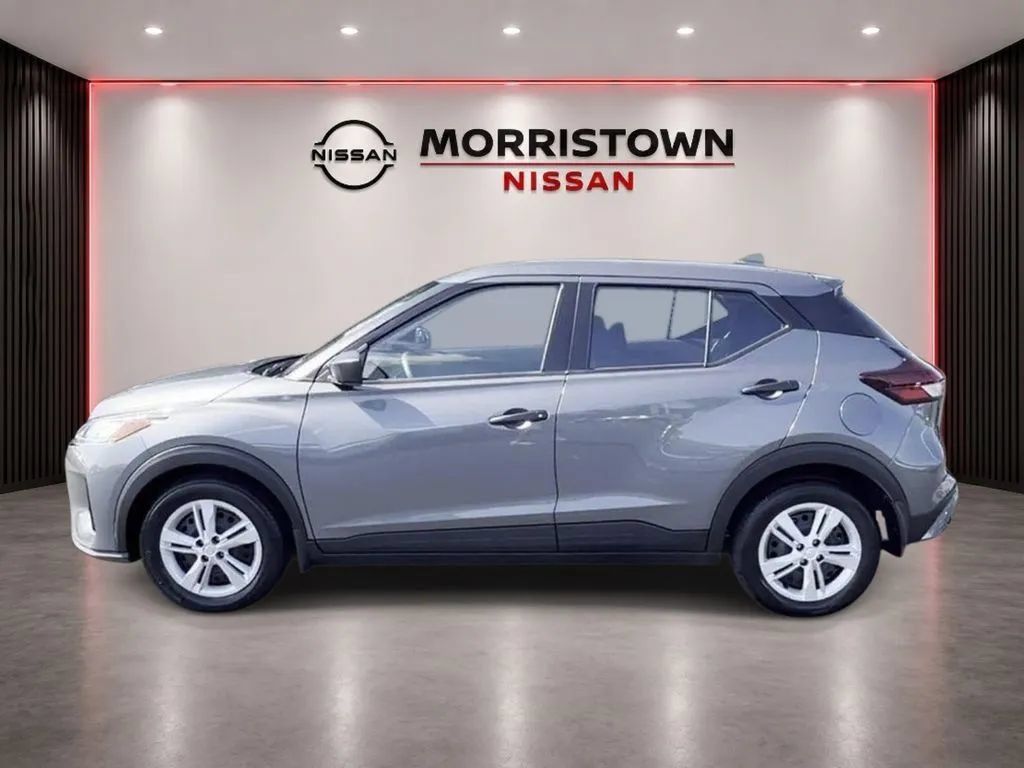 Used 2025 Nissan Kicks Play S FWD image 7