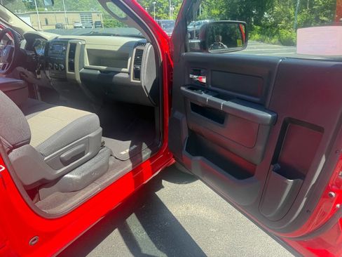 Used 2012 RAM 1500 Express RWD image 15