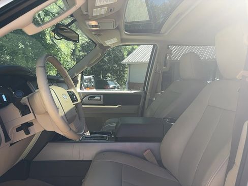 Used 2013 Ford Expedition EL XLT image 18