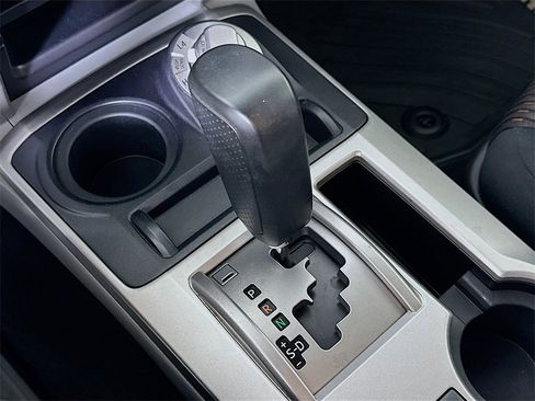 Used 2013 Toyota 4Runner SR5 image 29