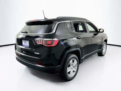 Used 2022 Jeep Compass Latitude AWD/4WD image 5