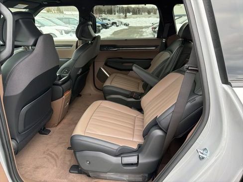 New 2026 Kia EV9 GT-Line image 7