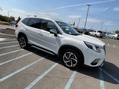 Used 2022 Subaru Forester Touring w/ Popular Package #3 AWD/4WD image 7