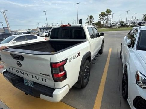 Used 2022 Nissan Frontier Pro-X RWD image 4