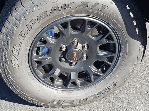 Used 2025 Toyota 4Runner TRD Off-Road Premium image 19