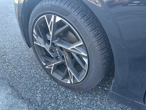 Used 2025 Kia K5 GT-Line w/ GT-Line Premium Package image 9