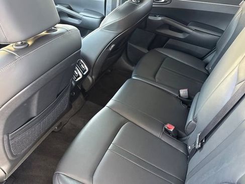 Certified 2025 Kia Sorento S image 15