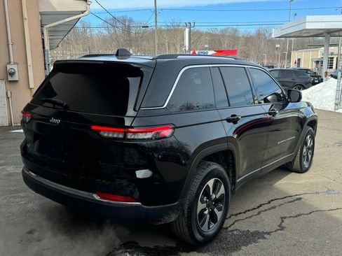 Used 2023 Jeep Grand Cherokee 4WD 4xe image 5