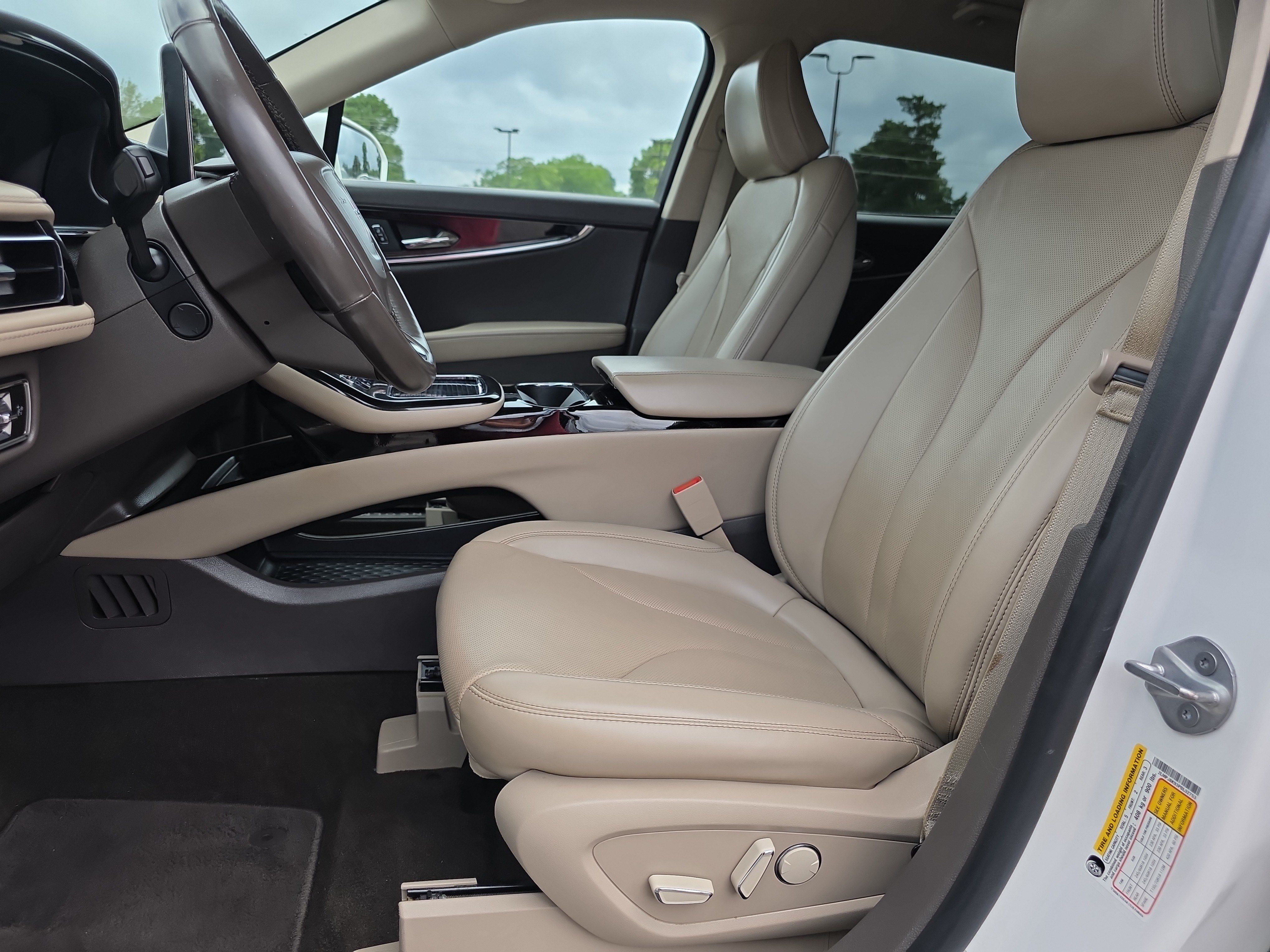 Used 2023 Lincoln Nautilus Reserve AWD/4WD image 10