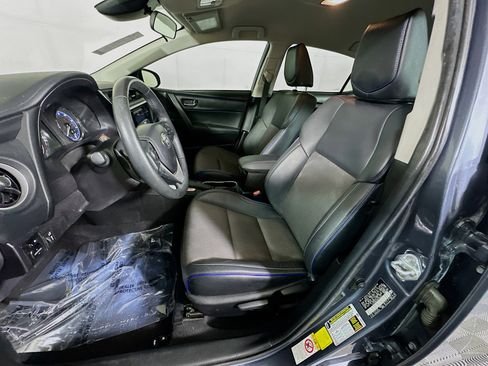 Used 2019 Toyota Corolla SE FWD image 12