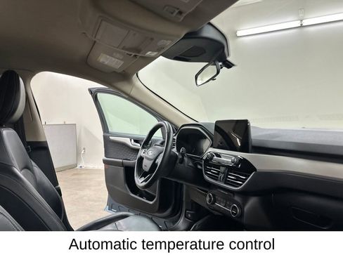 Used 2020 Ford Escape SEL AWD/4WD image 20