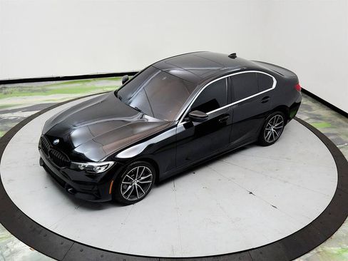Used 2019 BMW 330i Sedan w/ Driving Assistance Package RWD image 32