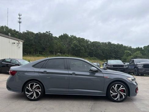 Used 2024 Volkswagen Jetta GLI Autobahn FWD image 2