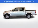 Used 2014 Nissan Frontier SV image 2