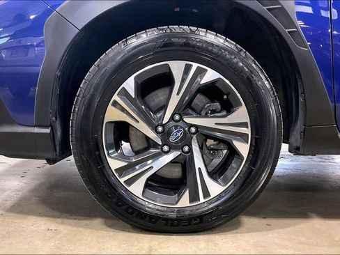 Used 2024 Subaru Crosstrek 2.5i Limited AWD/4WD image 9