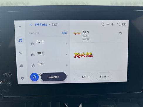 Used 2025 Toyota Corolla LE image 16