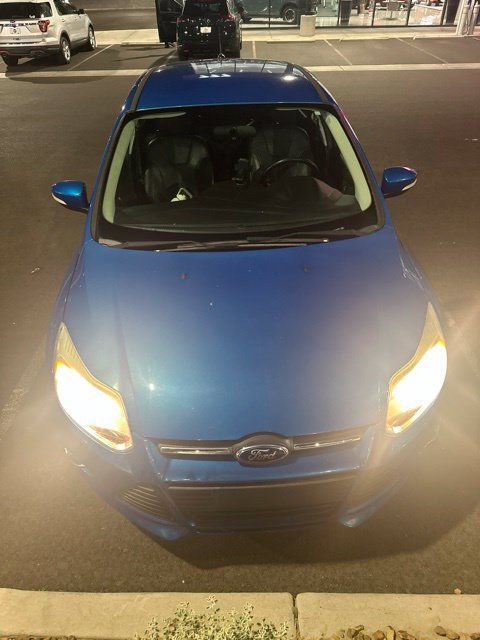 Used 2014 Ford Focus SE w/ Equipment Group 201A FWD image 2