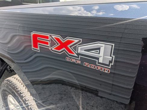 Used 2024 Ford F250 XLT w/ FX4 Off-Road Package AWD/4WD image 15